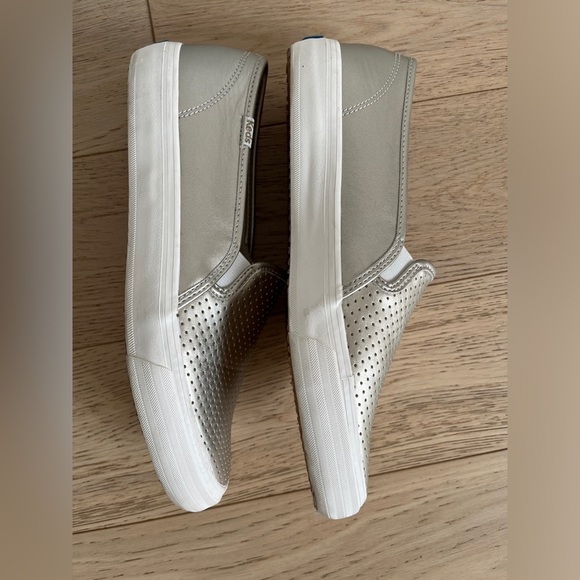 KEDS Double Decker Slip On Sneaker Perforated Faux Leather Perforated Metallic - Picture 7 of 15